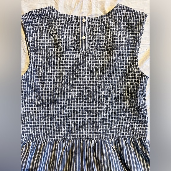 French Connection Stylish Blue and White Striped Women’s Dress Size 0 - Picture 14 of 15